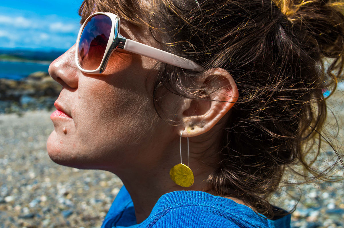 BRASS PEBBLE EARRINGS2