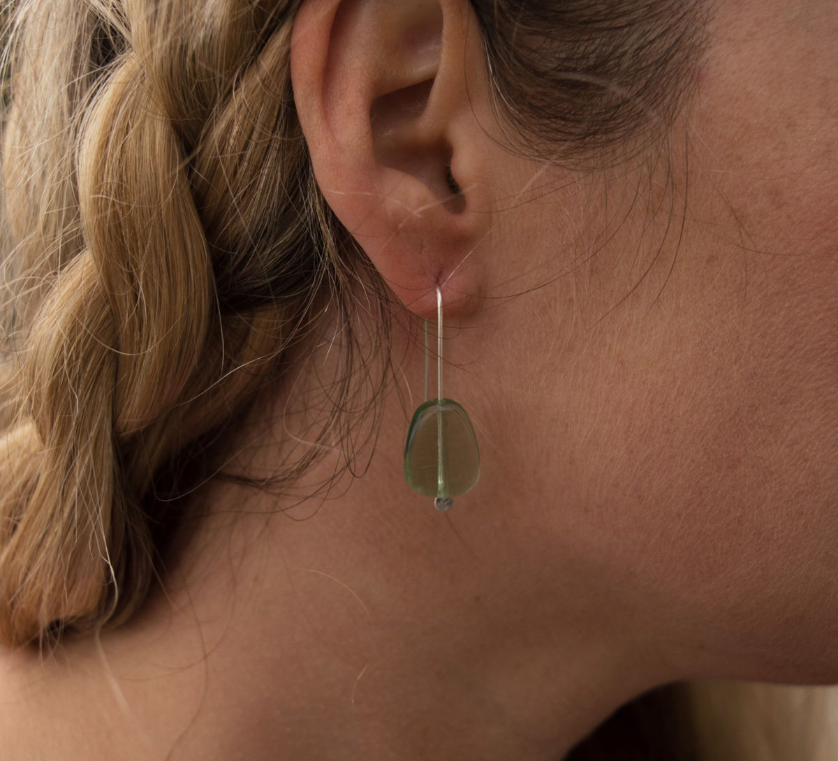GREEN GLASS EARRINGS2
