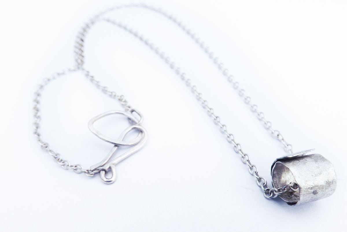 HAMMERED SILVER RIPCURL NECKLACE
