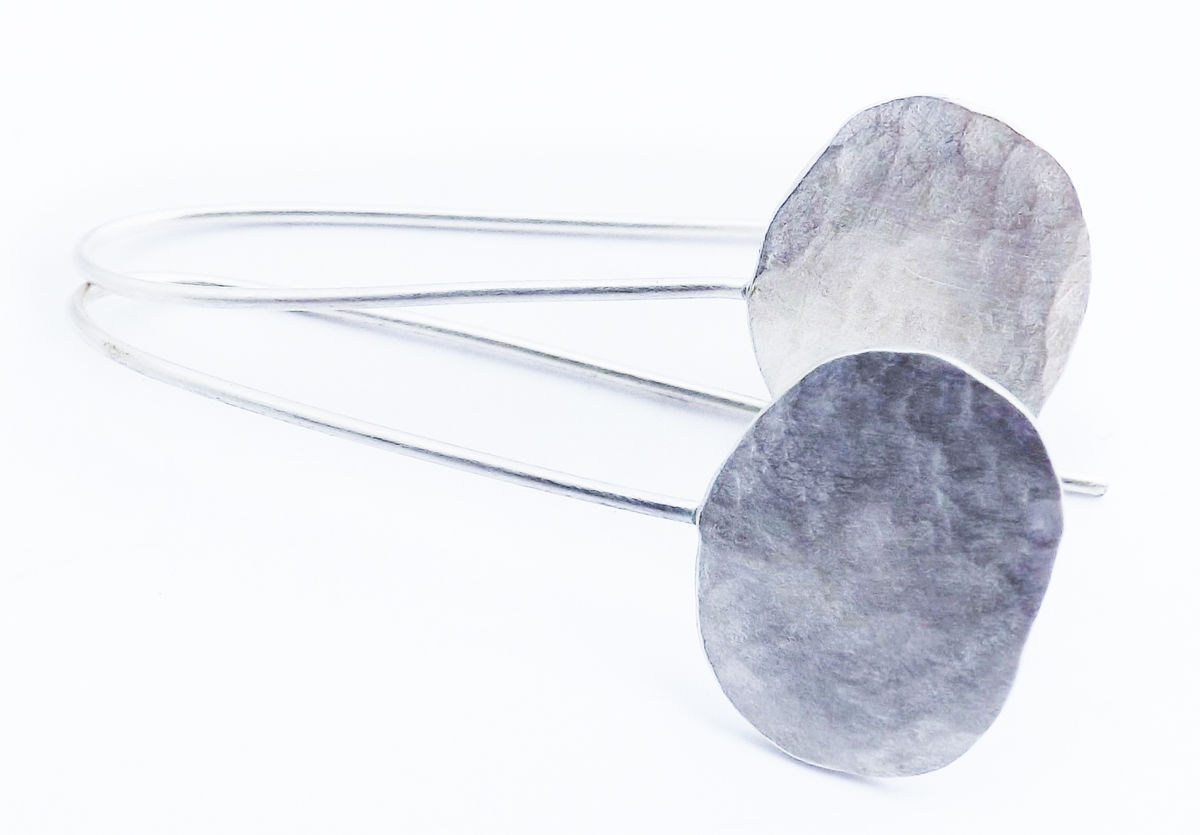 SILVER PEBBLE EARRINGS