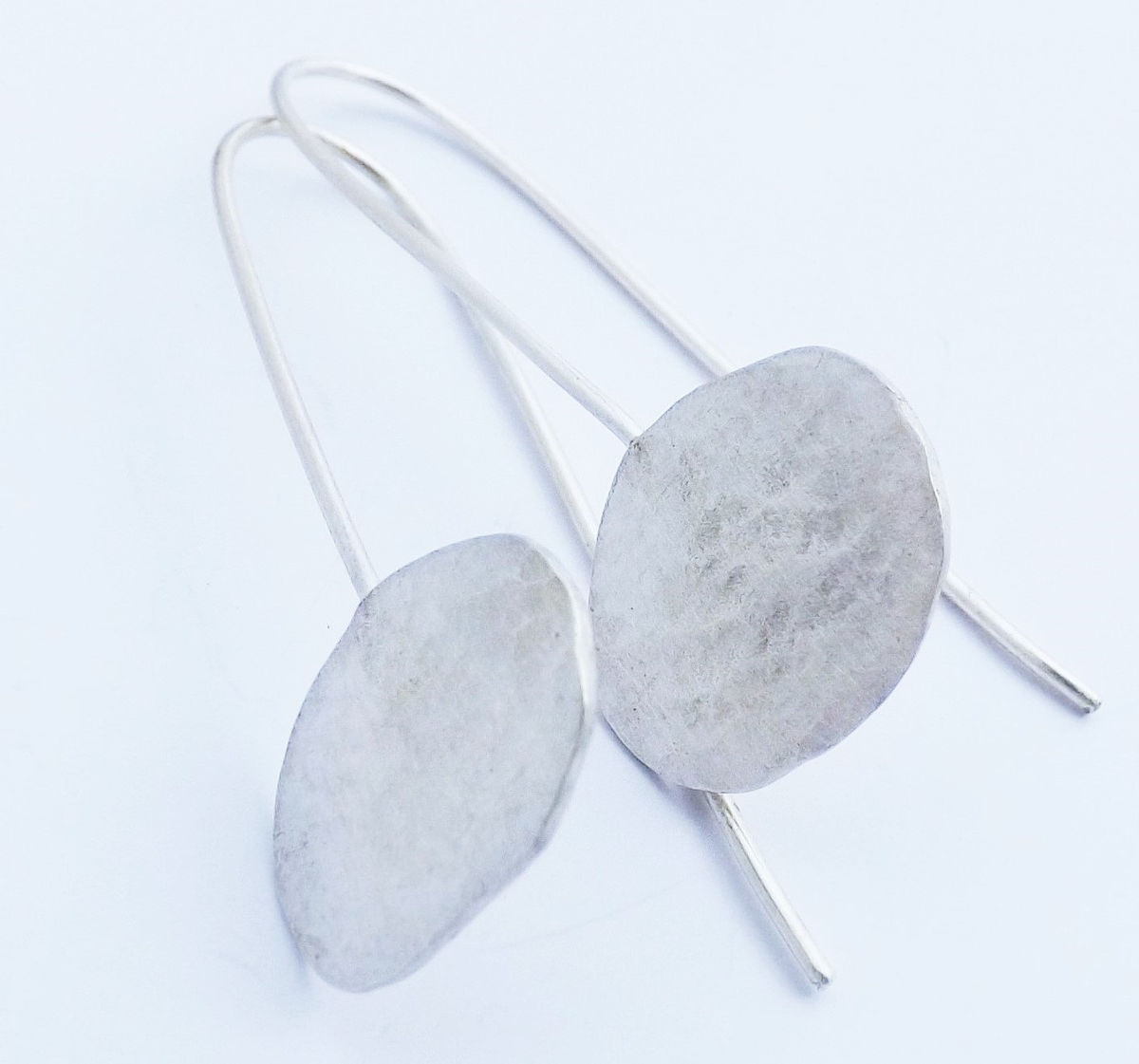 SILVER PEBBLE EARRINGS2