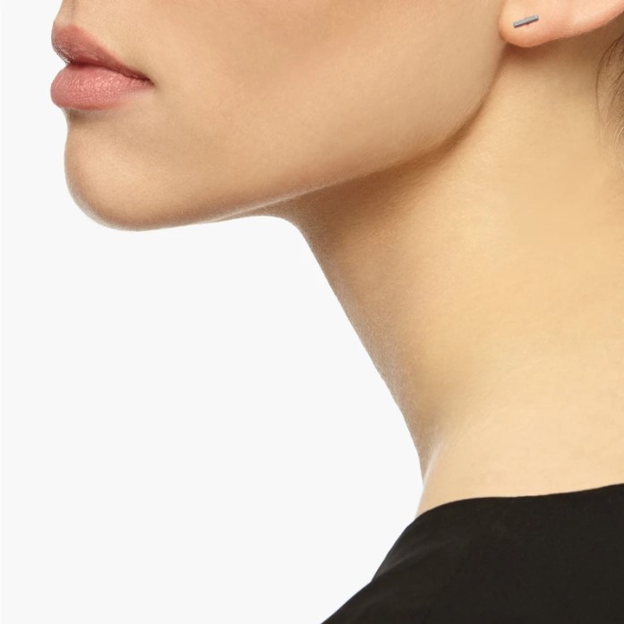 Mini Bar Stud Earrings - Silver02