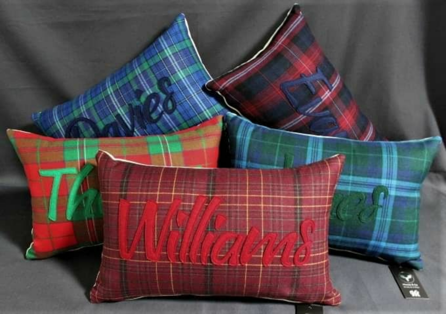 9d719e_677042181d054e00801c85f94dd58cd3_mv2