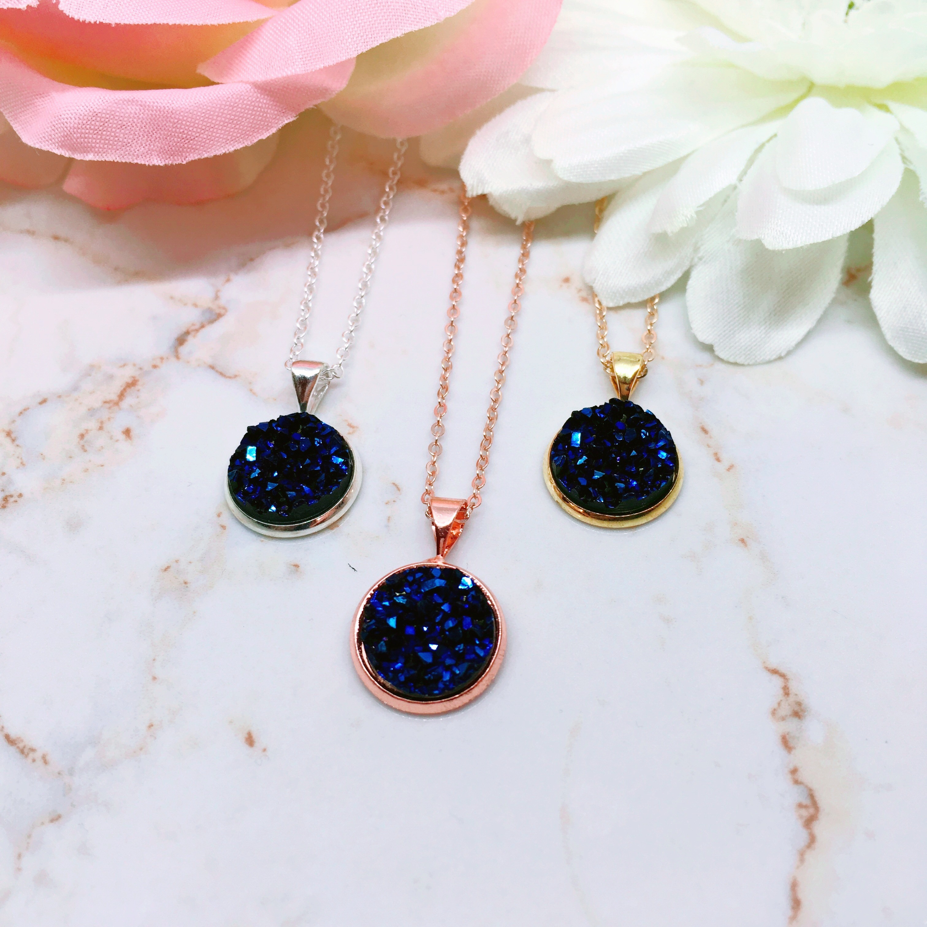 Processed with MOLDIV