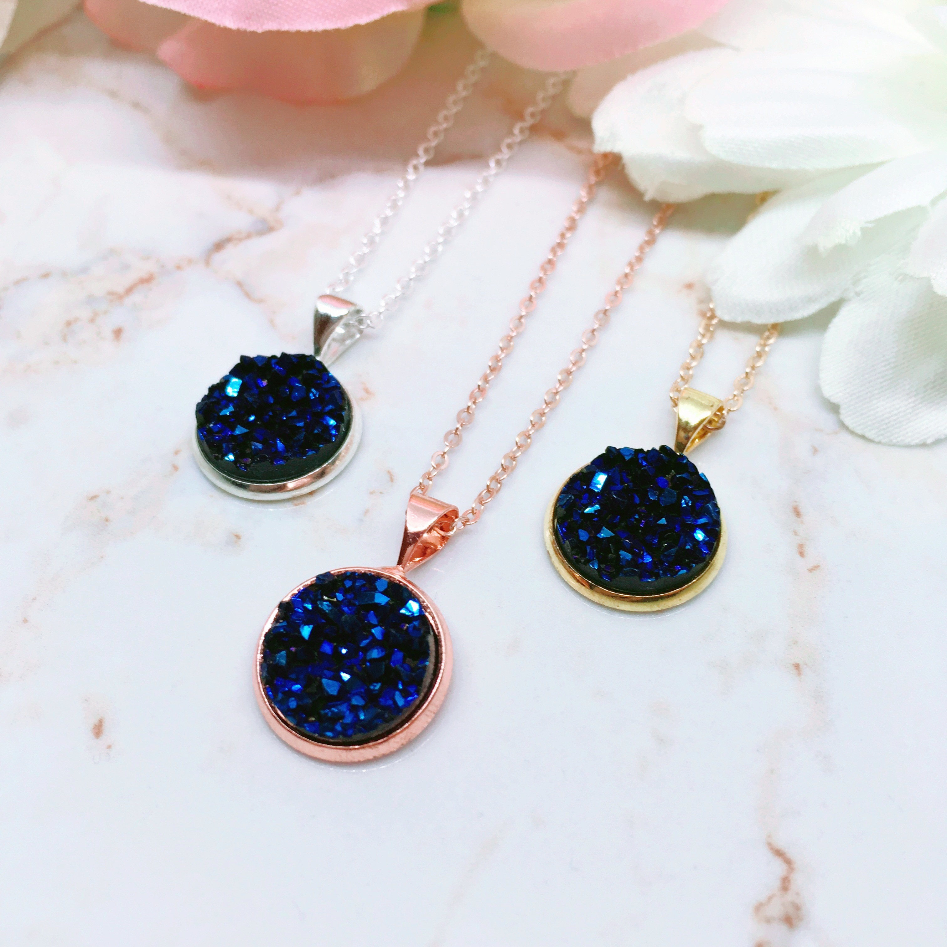 Processed with MOLDIV