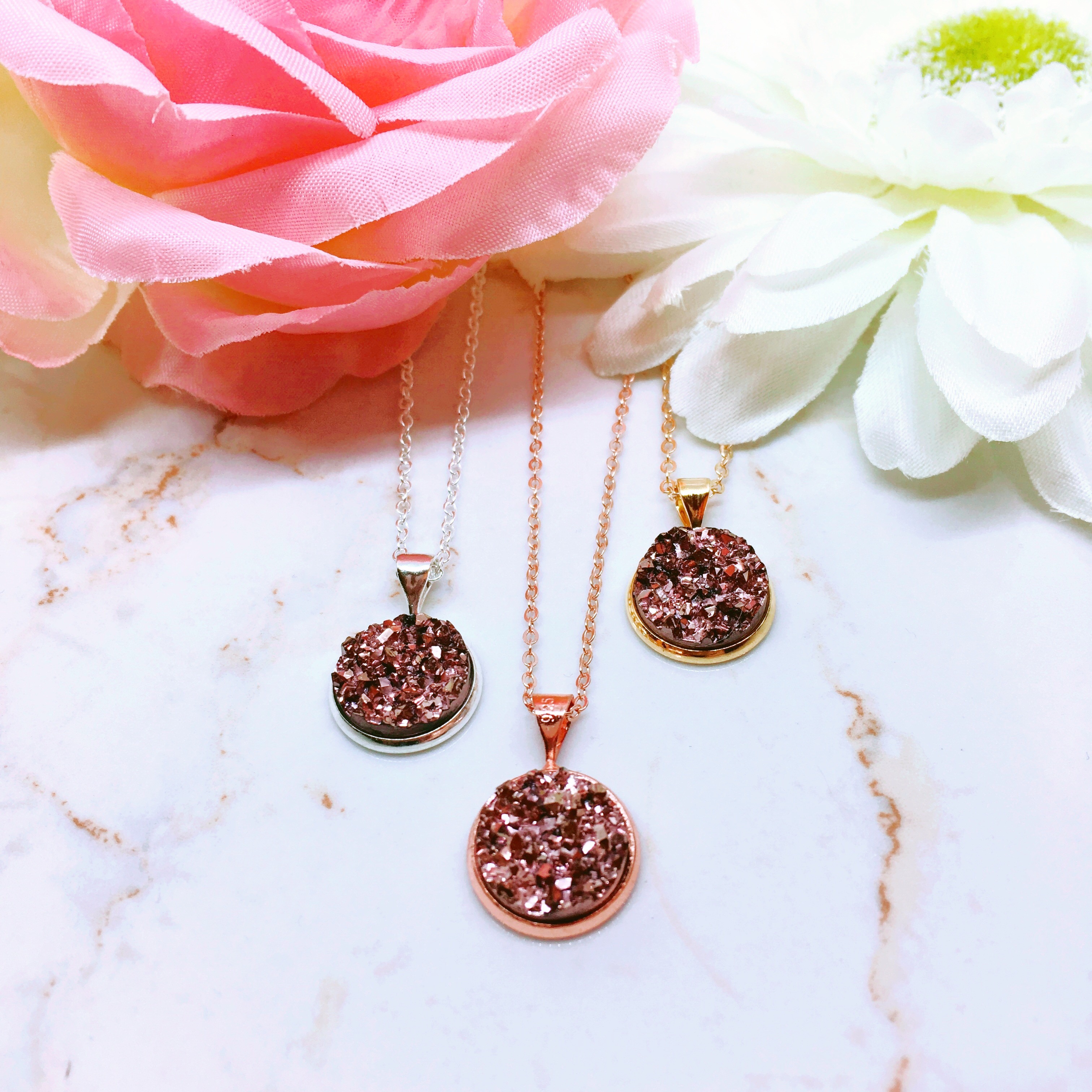 Processed with MOLDIV