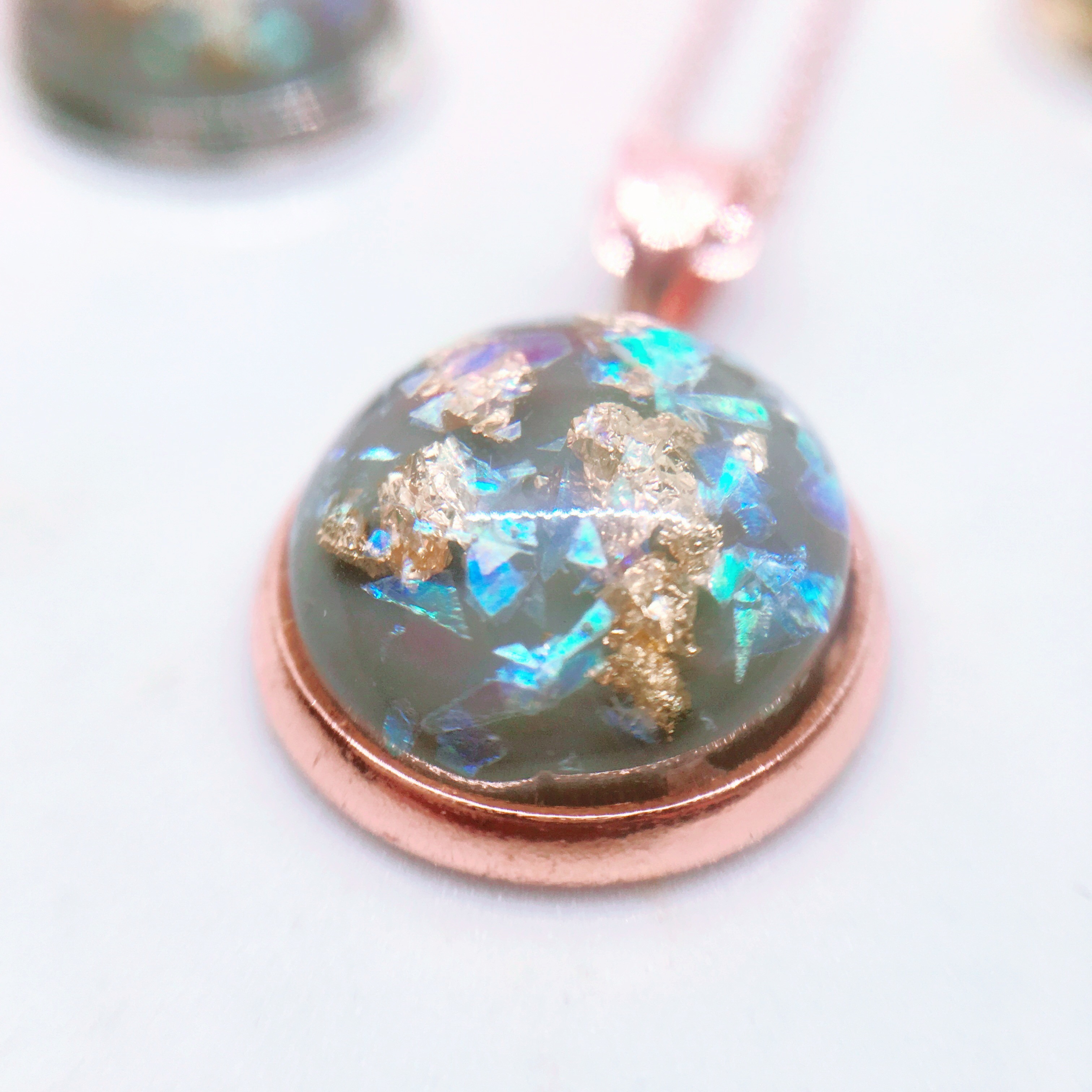 Processed with MOLDIV