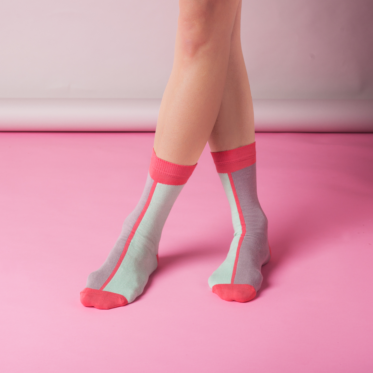 CONTRAST-ANKLE-SOCKS-IN-MINT_SI