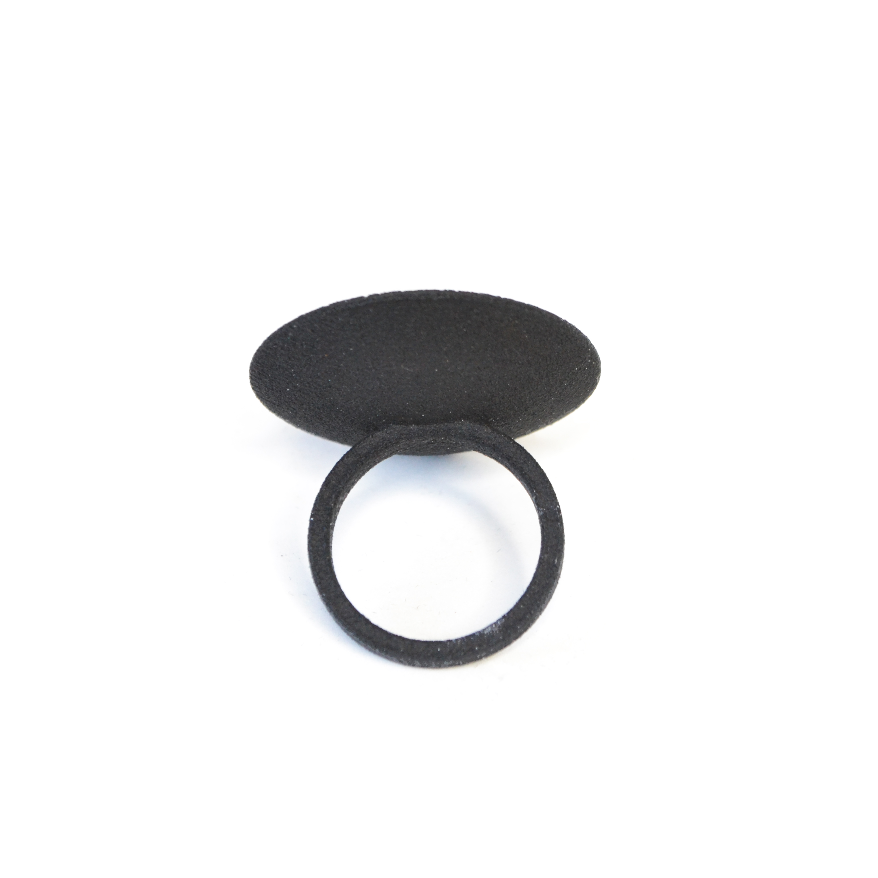 black round ring top