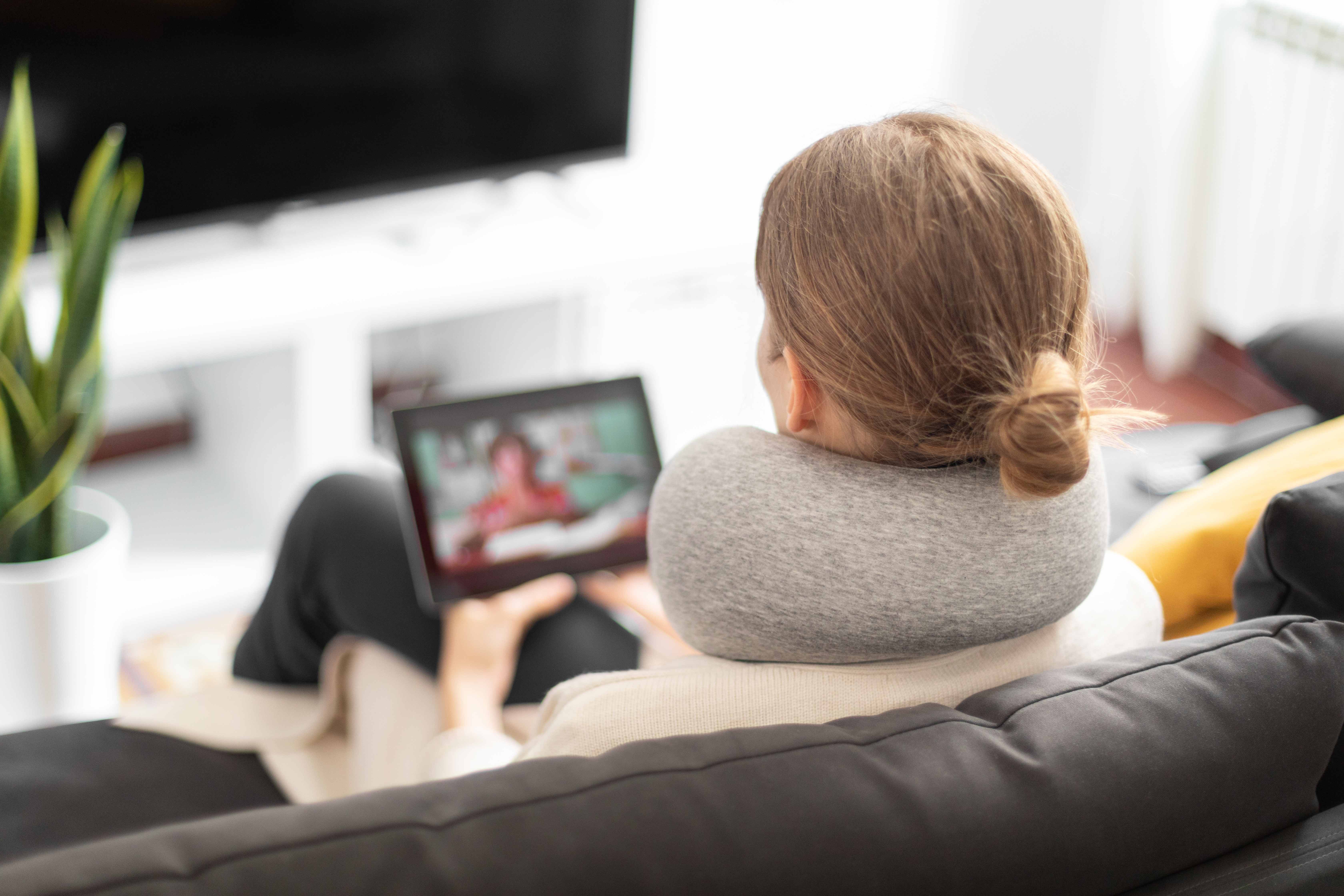 ostrichpillow-go_MD_home-office_45