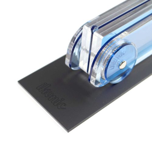 lucite cars detail ikonic