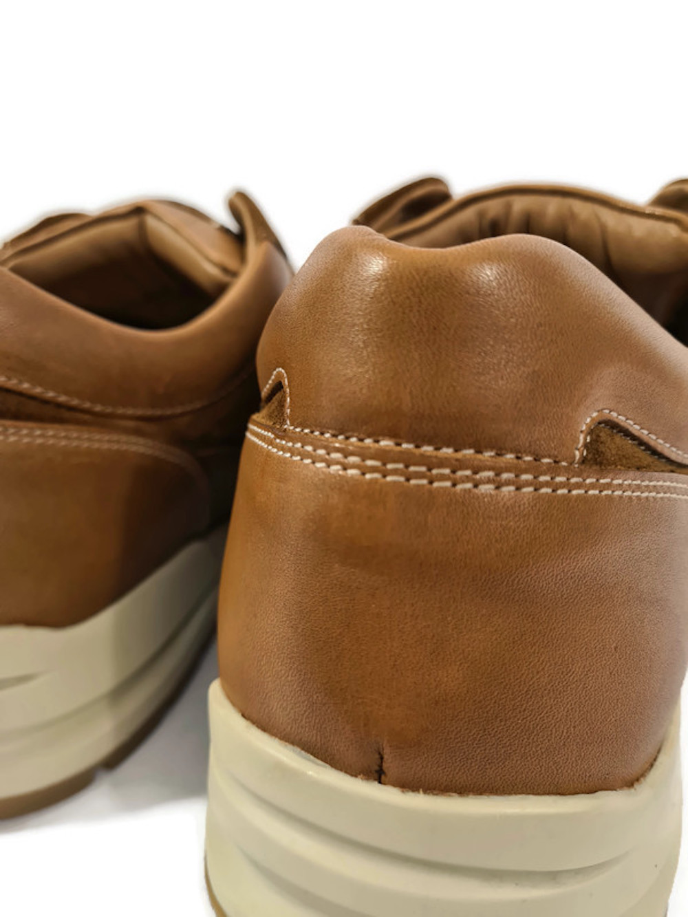 7. TAN BACK CLOSE PORTRAIT