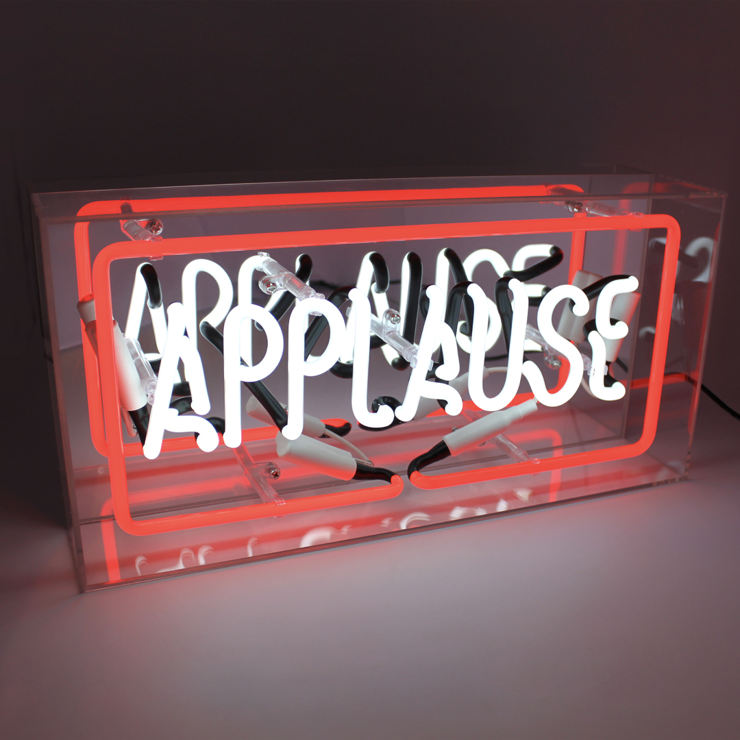 APPLAUSE-web