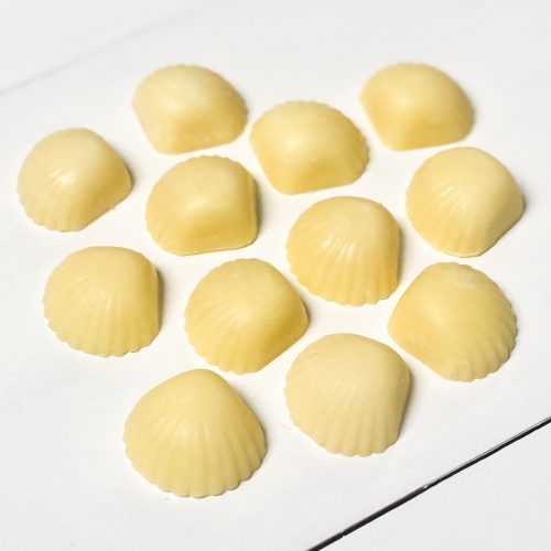 Organic bath melts, bath melts, aromatherapy, soft skin, organic, natural, wellbeing, cruelty free, moisturising