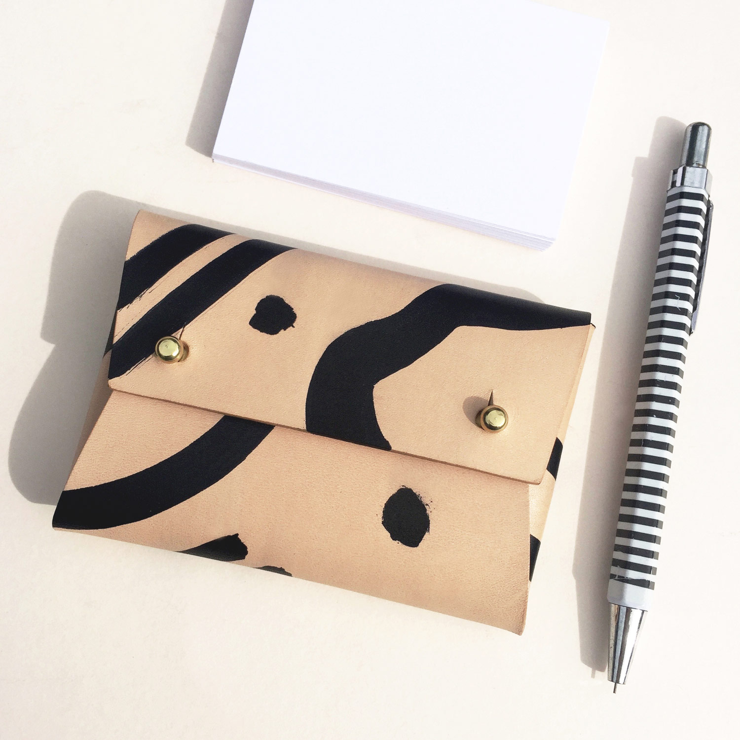 Monochrome-business-card-holder
