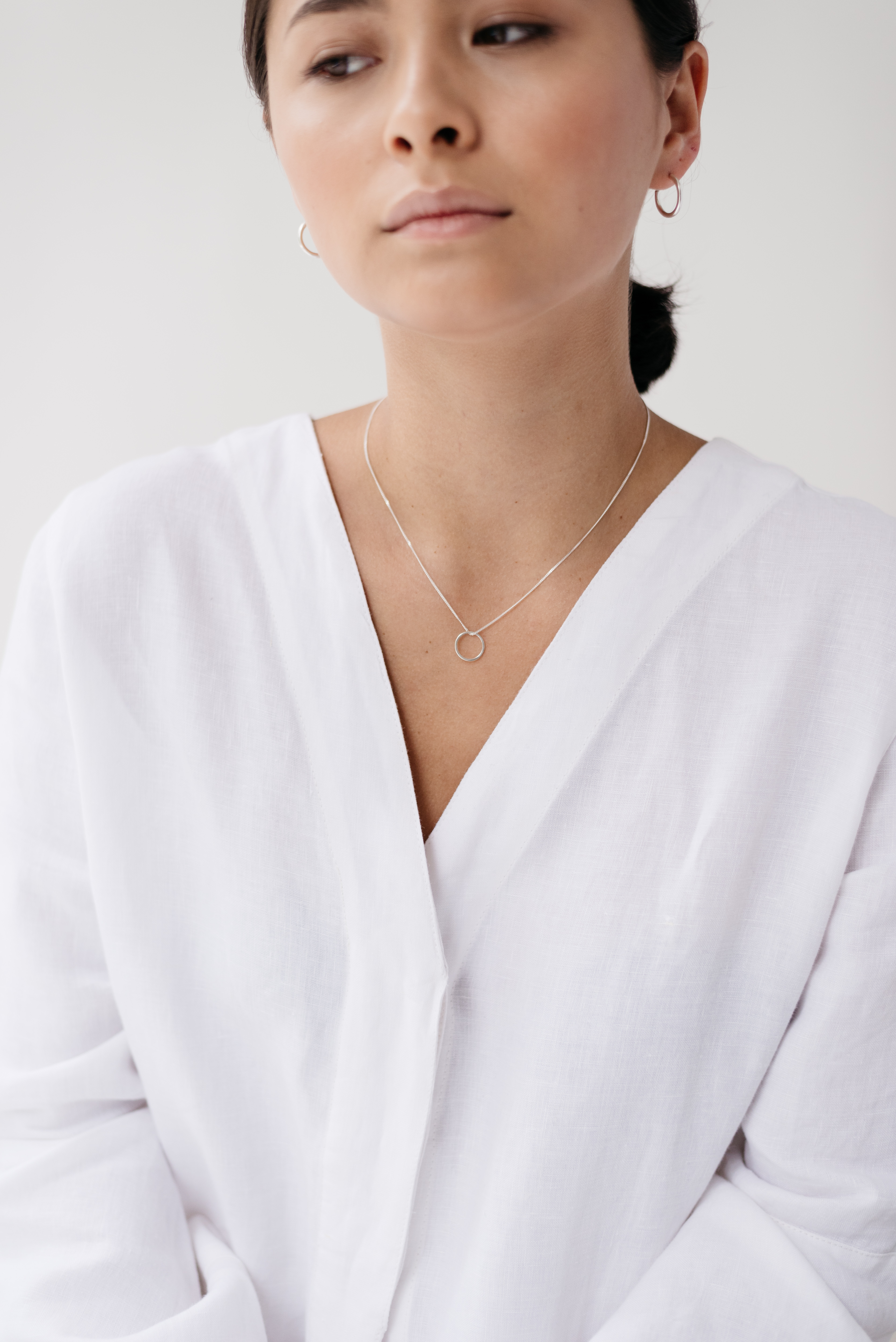 mini circle necklace and small simple hoops 1