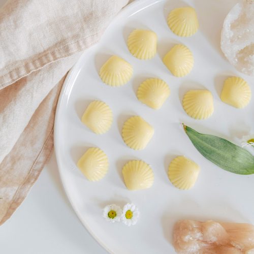 Organic bath melts, bath melts, aromatherapy, soft skin, organic, natural, wellbeing, cruelty free, moisturising