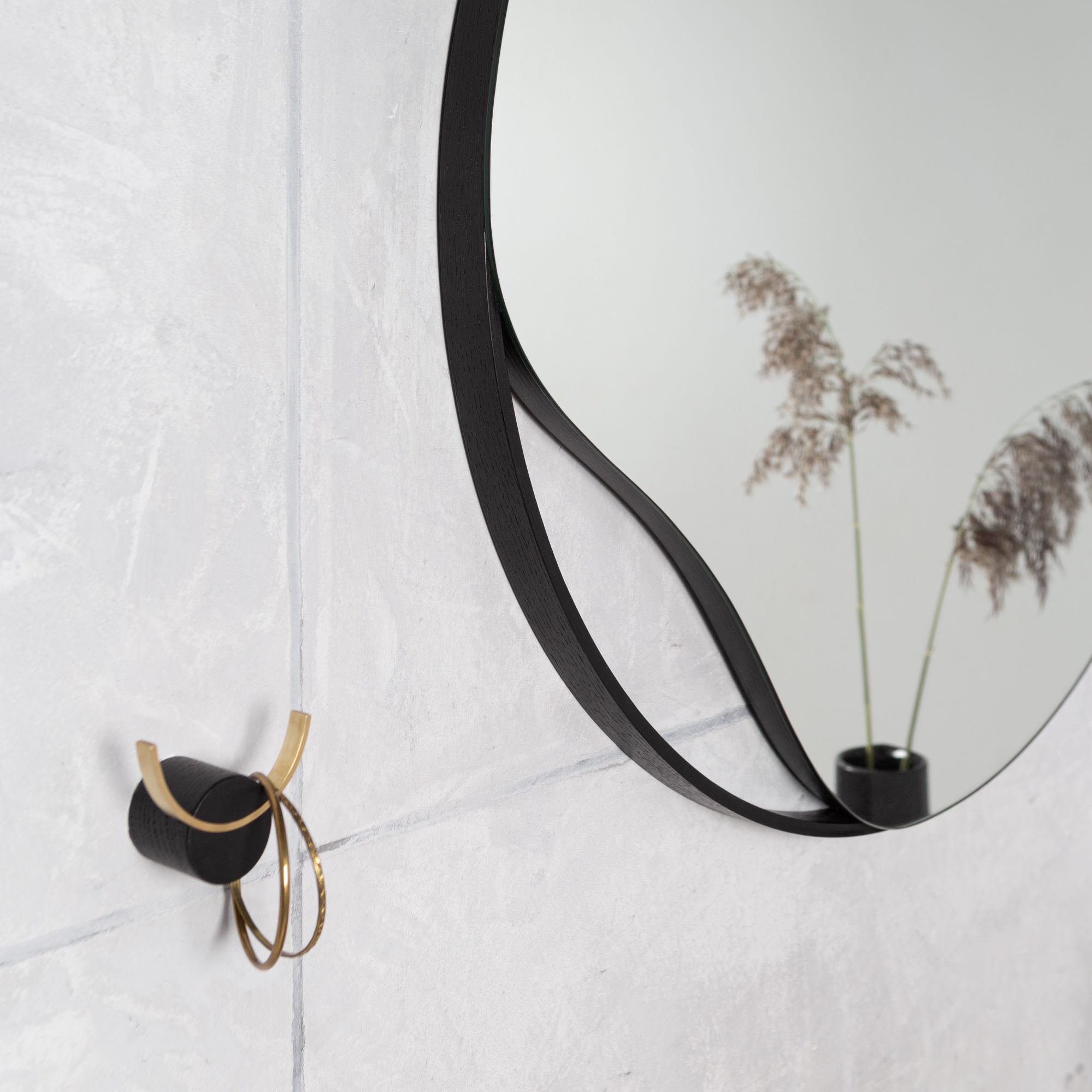 Wall mirror black and hook L black wall hook