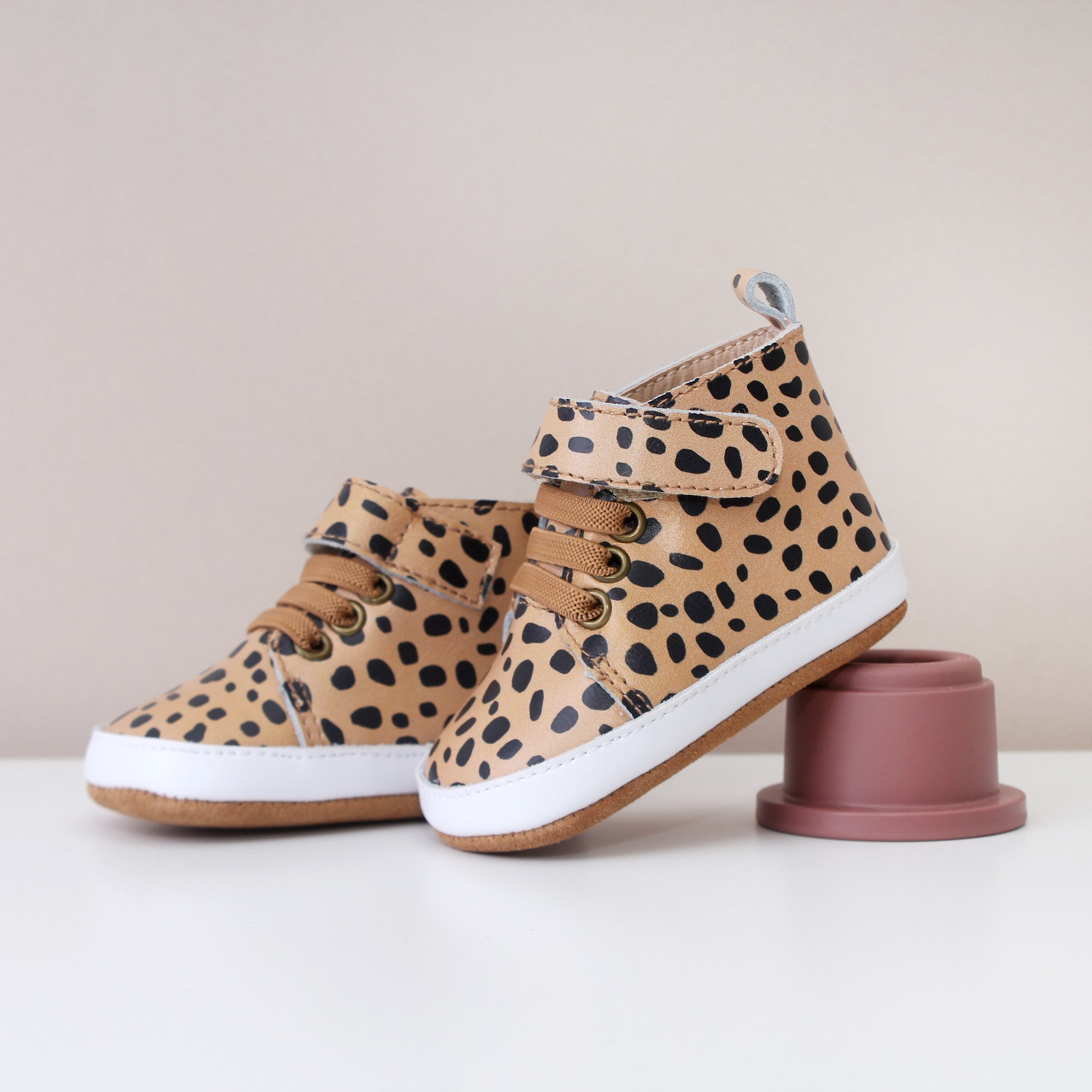 NEW_LEOPARD_LEATHERTRAINER_2_1024x1024@2x