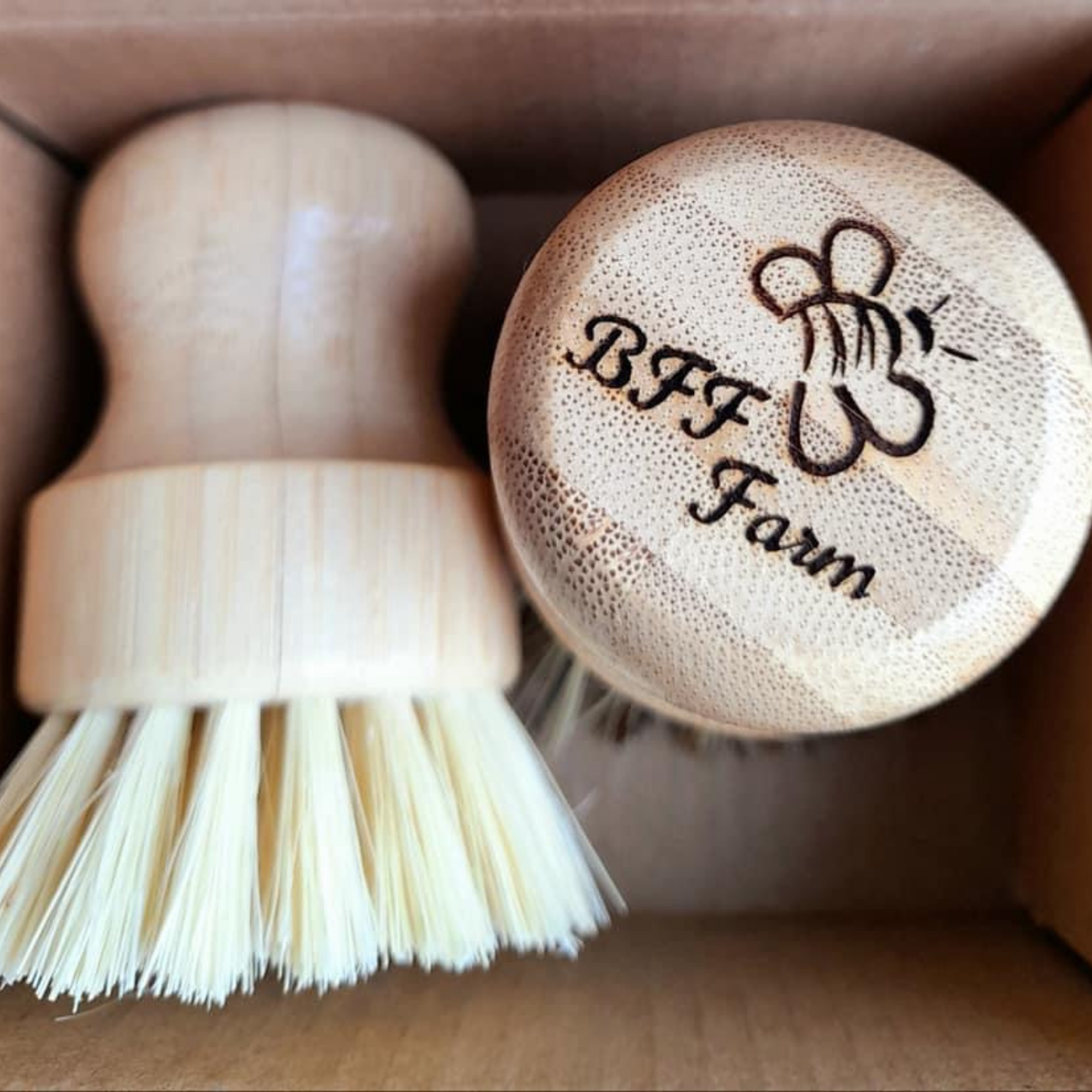 ecojiko bee FF personalised bamboo scrubbers ecojiko eco scrubbing brushes