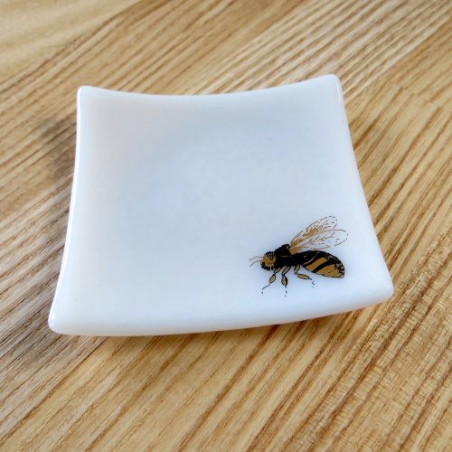 White and gold bee fused glass ring dish