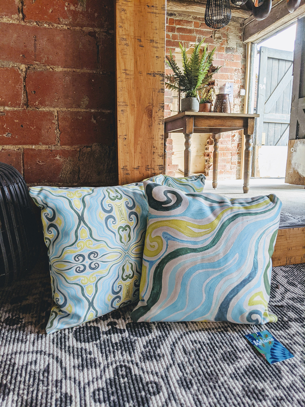 Summer-River-Cushion-Set-lifestyle