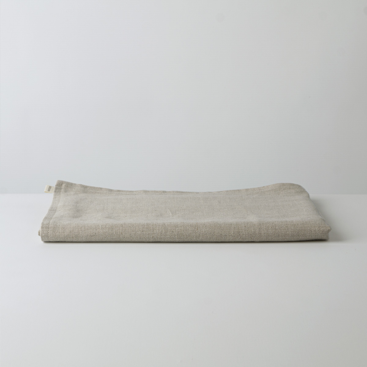 Goscandi_textile_table_runner_natural_linen