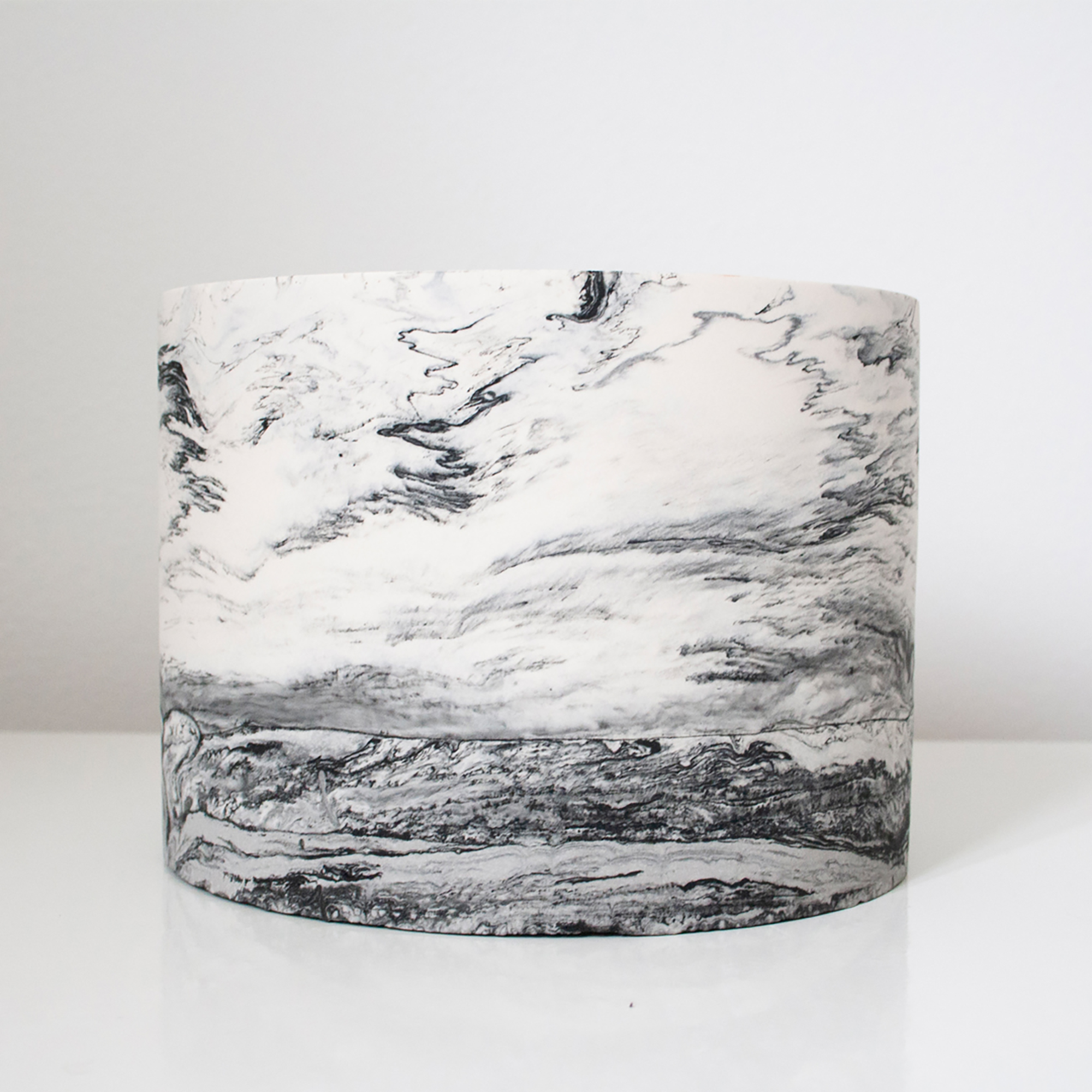 black-marble-pot-3