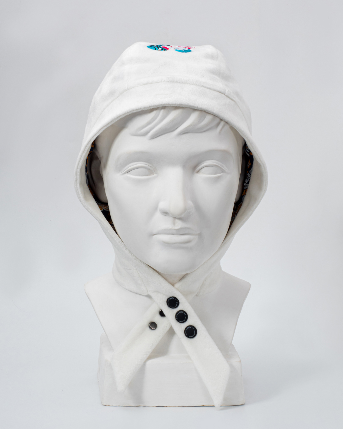 yvette-libby-nguyen-paris-head-wear-emma-premium-faux-fur-white-women-1