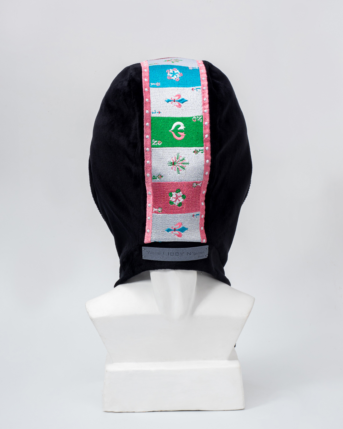 yvette-libby-nguyen-paris-head-wear-emma-premium-faux-fur-black-women-3