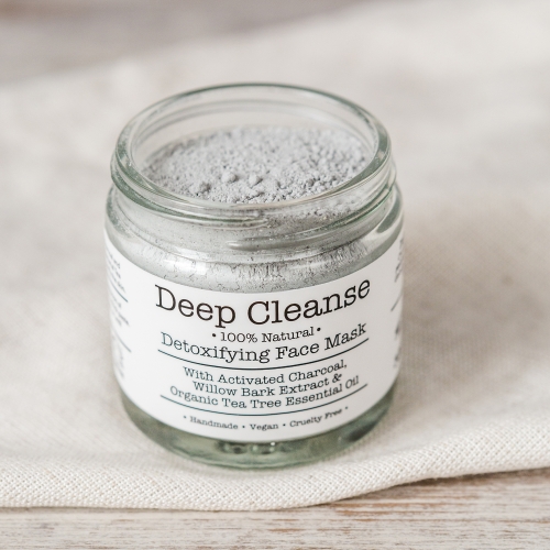 Deep Cleanse Face Mask with antibacterial Tea Tree essential oil, activated charcoal and bentonite clay. 100% natural, vegan, cruelty free, organic, zero waste.