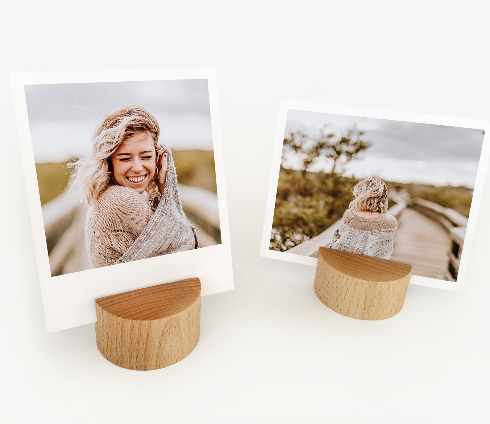 Round-Wood-Photo-Holders