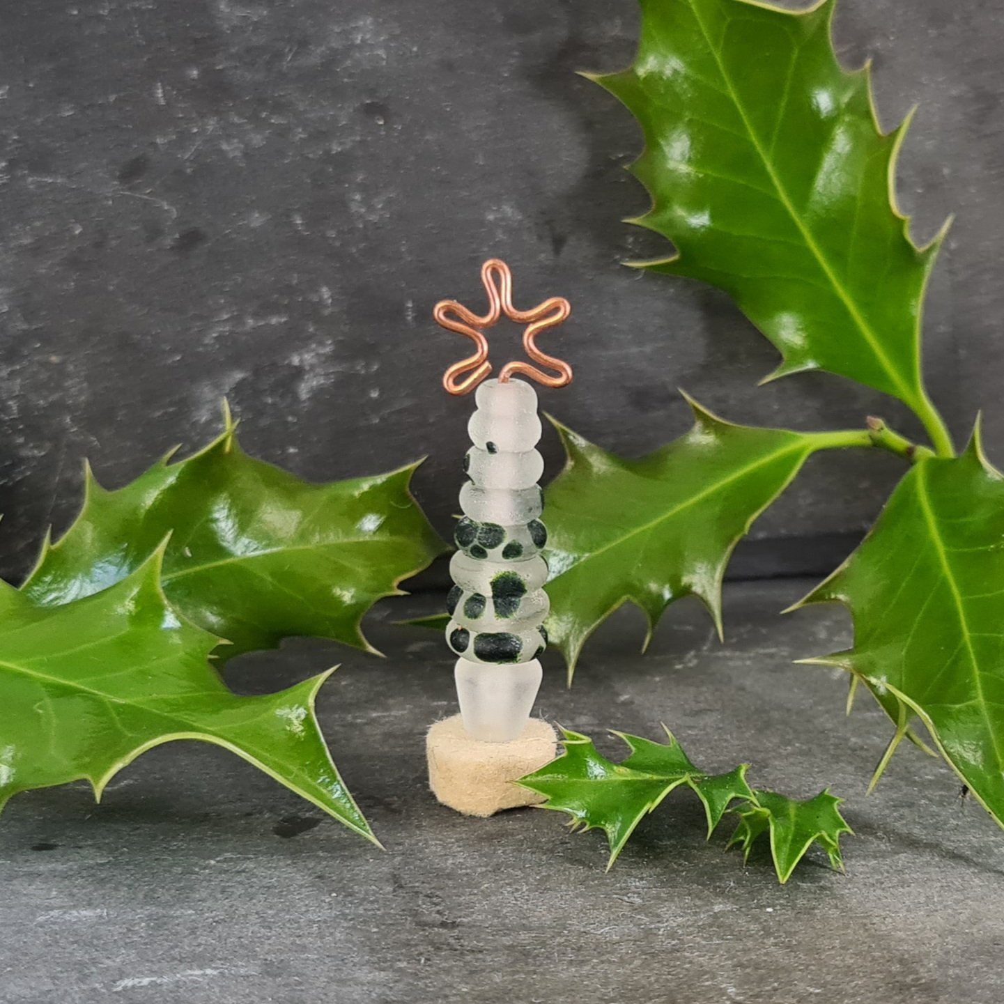 glass-christmas-tree-ornament-frosted-green-speckle-290776