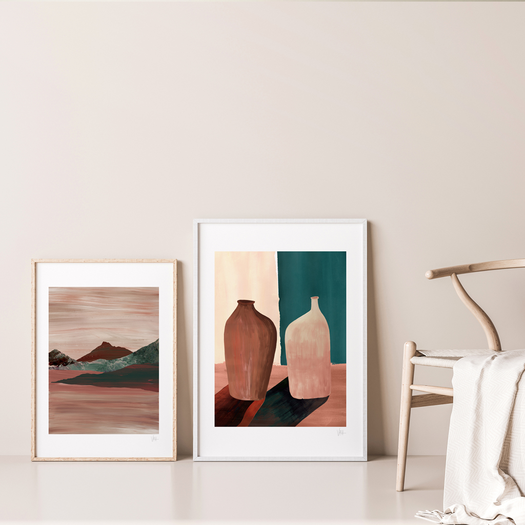 Bold Minimalist Contrast Vase Print 3