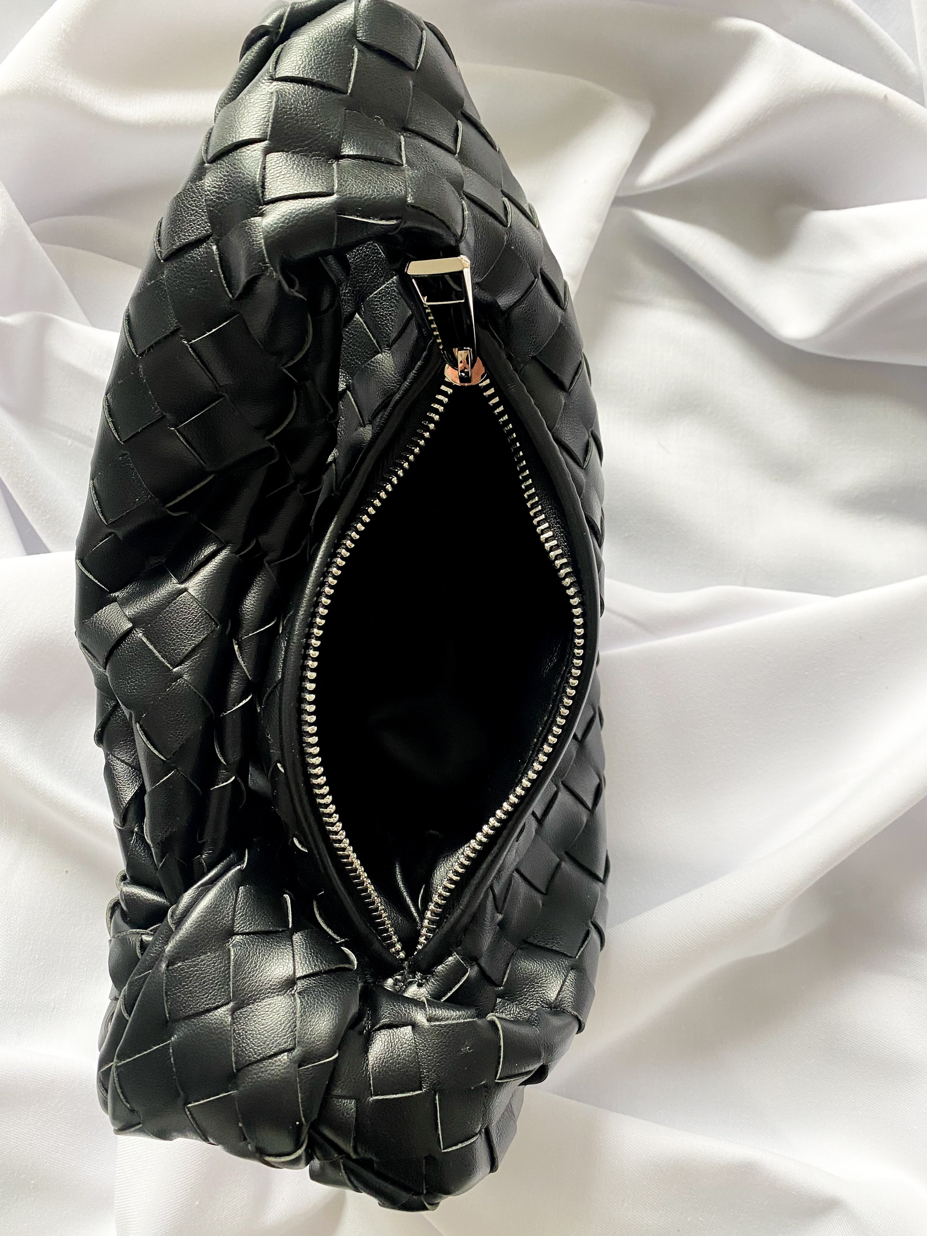 image_7ae21bb2-bf53-42be-bd0f-af97d18908e4