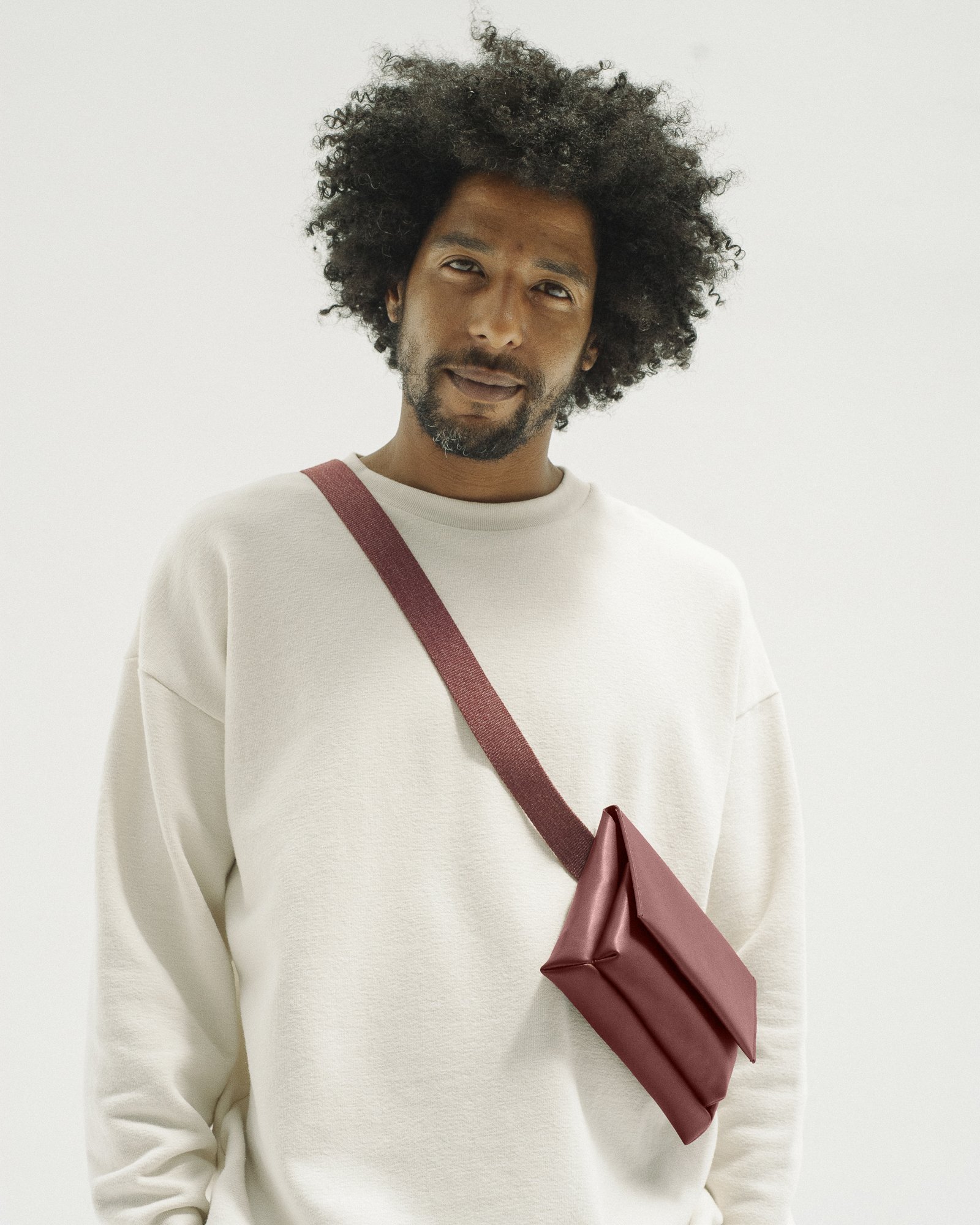 KangarooBeltBagRegular-Burgundy-4_1024x1024@2x