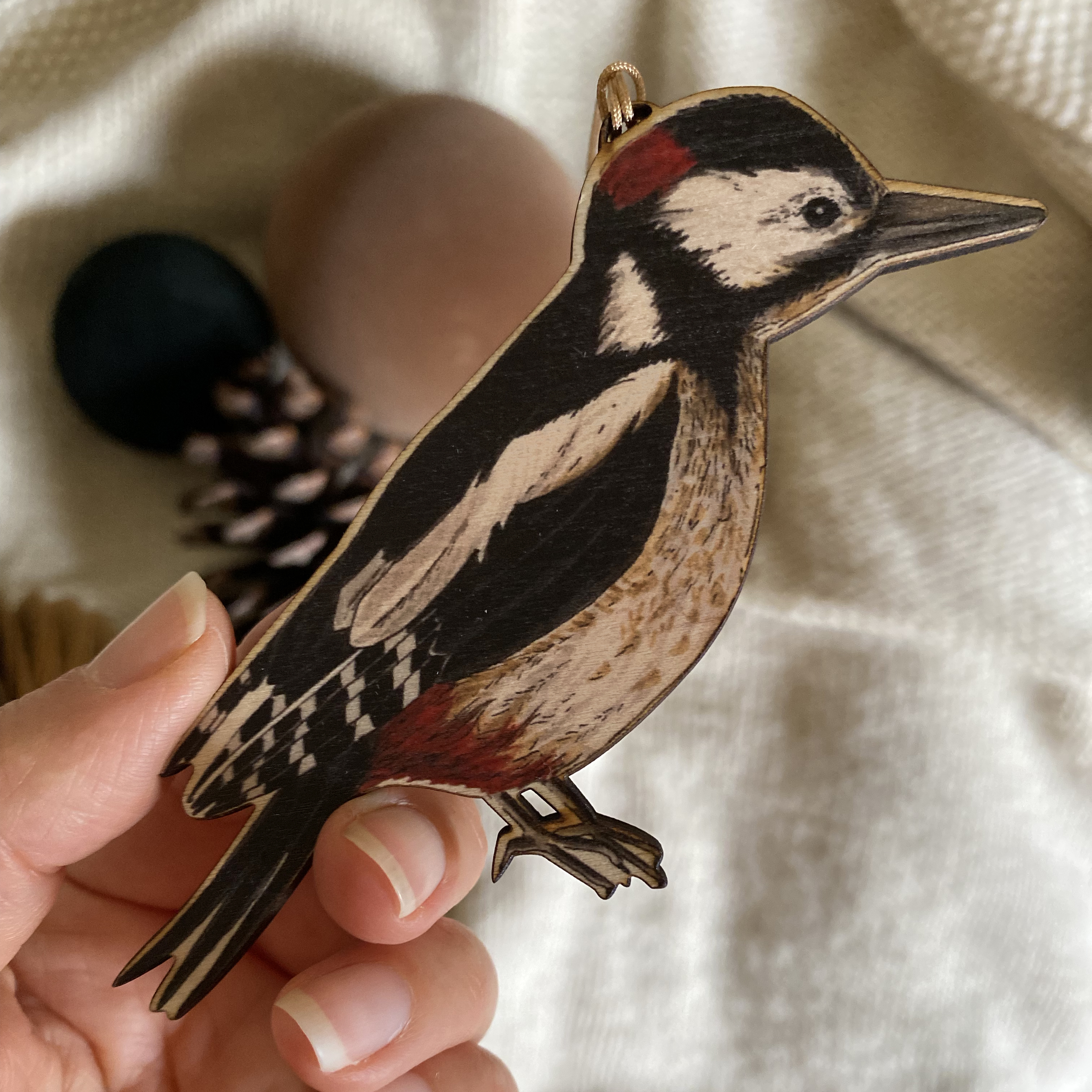 FearlessFlamingo-Decs-Woodpecker-Front-Baubles(S) Woodpecker wooden Christmas tree decoration