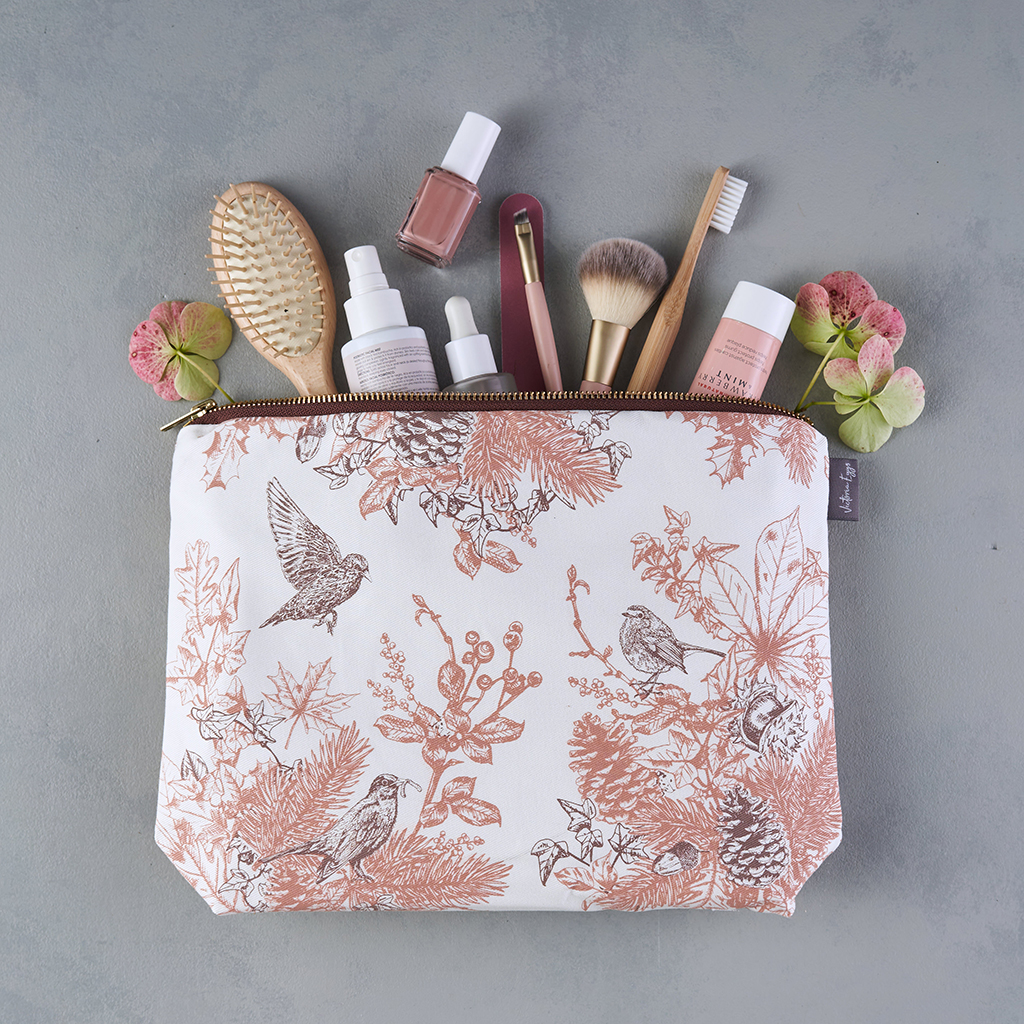 WB01-Autumn-Garden-wash-Bag-Victoria-Eggs-2