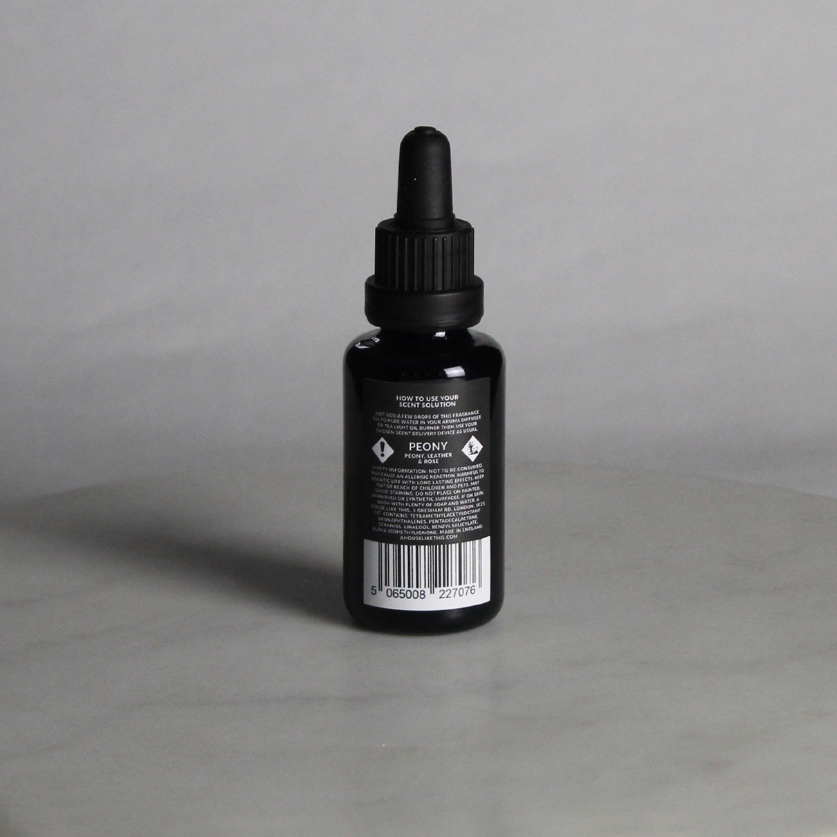 PEONY - Scent Solution 30mlPEONY - Scent Solution 30ml PEONY - Peony, Leather & Rose fragrance oil FRONT SS-PEO AHLT a house like this Ultrasonic aroma diffusers and oil burners