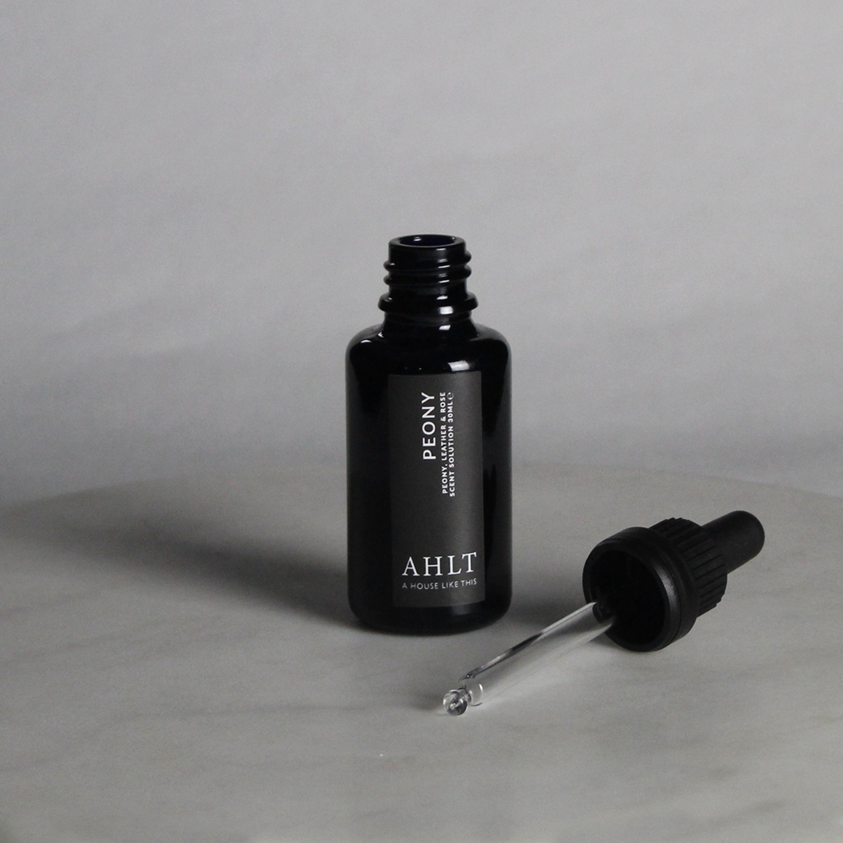 PEONY - Scent Solution 30ml PEONY - Peony, Leather & Rose fragrance oil FRONT SS-PEO AHLT a house like this Ultrasonic aroma diffusers and oil burners