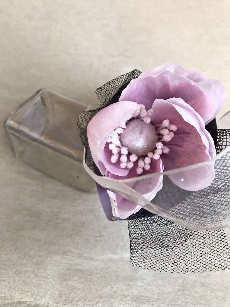 single anemone stem 3