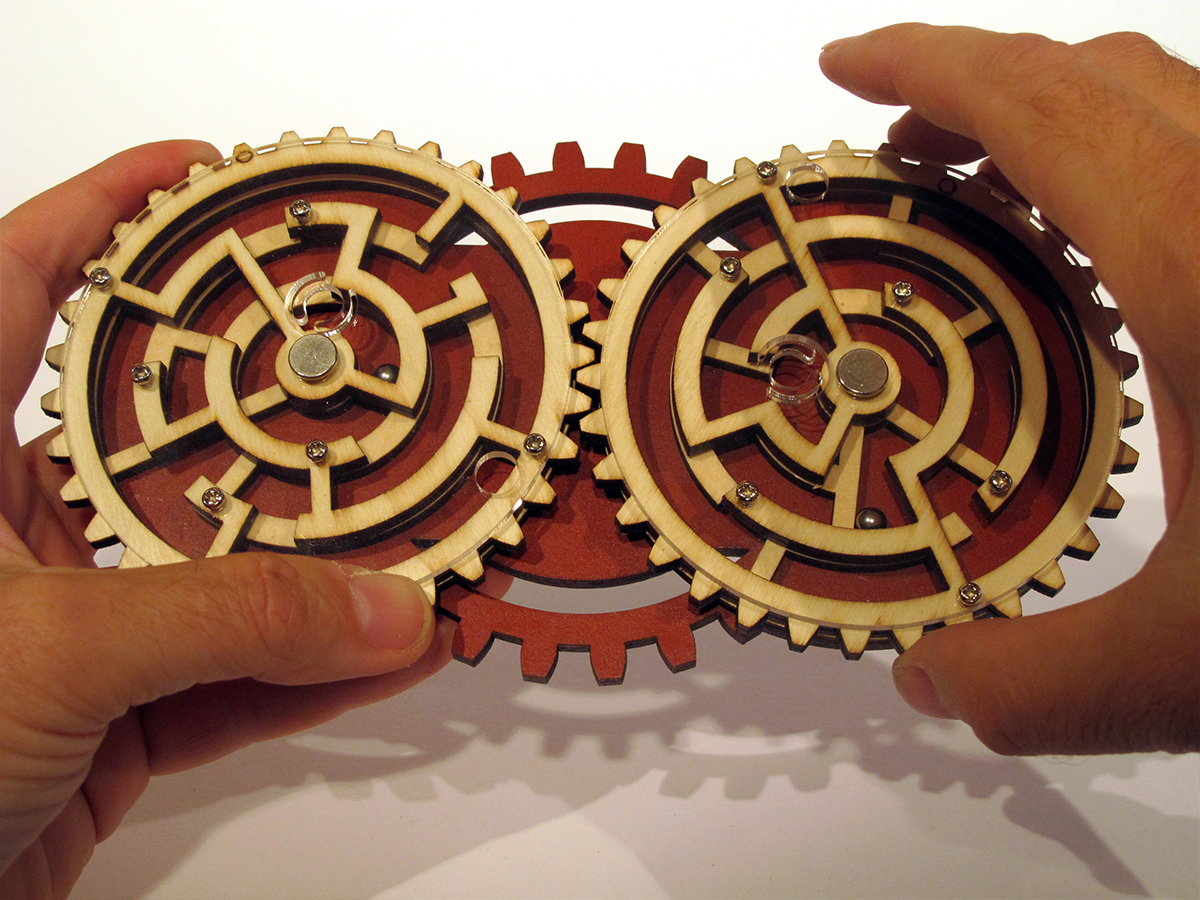 C_double_trouble_hands_LR