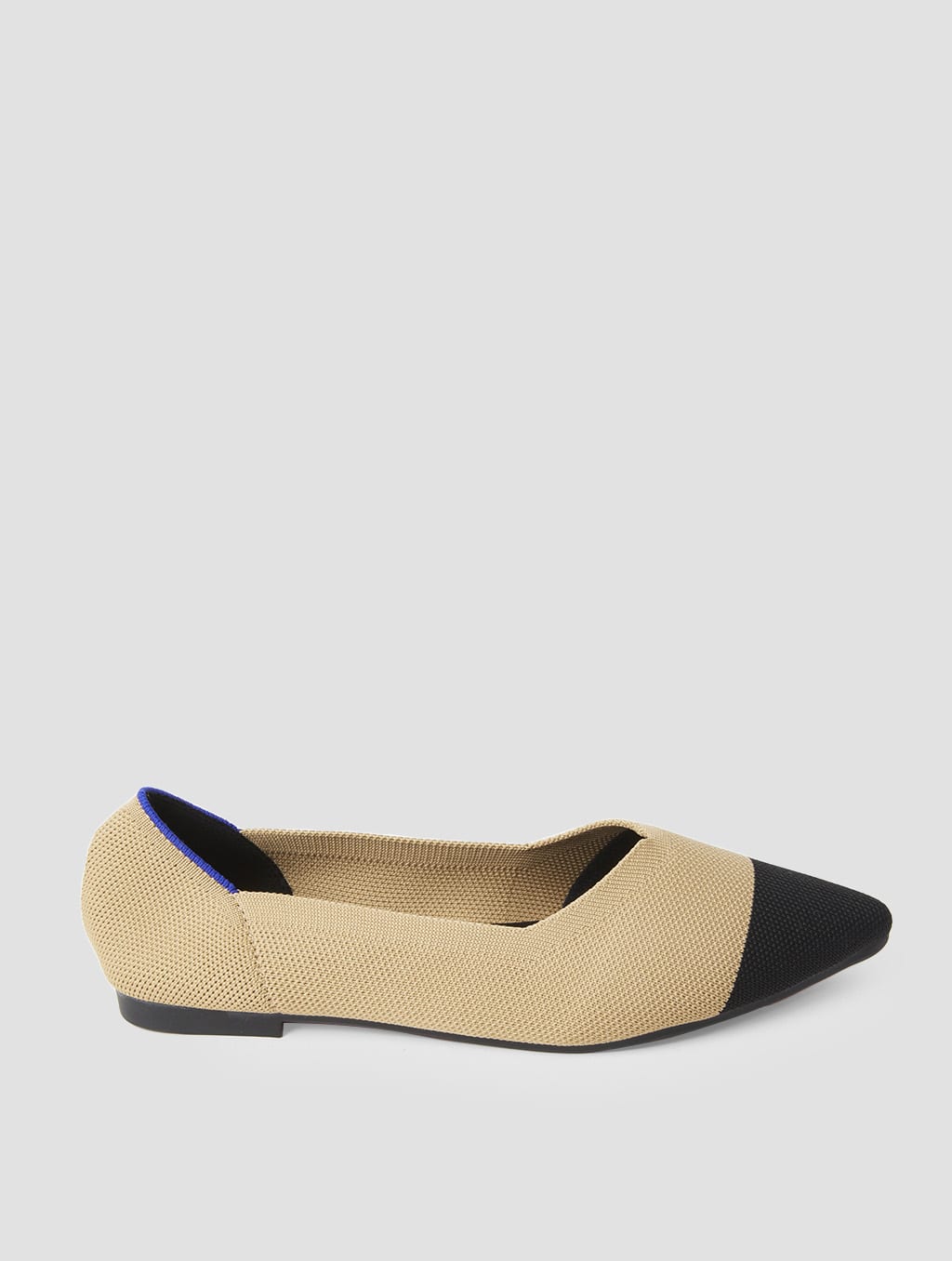 Pointy-Toe-Flat-Shoes-side1-blackbeige
