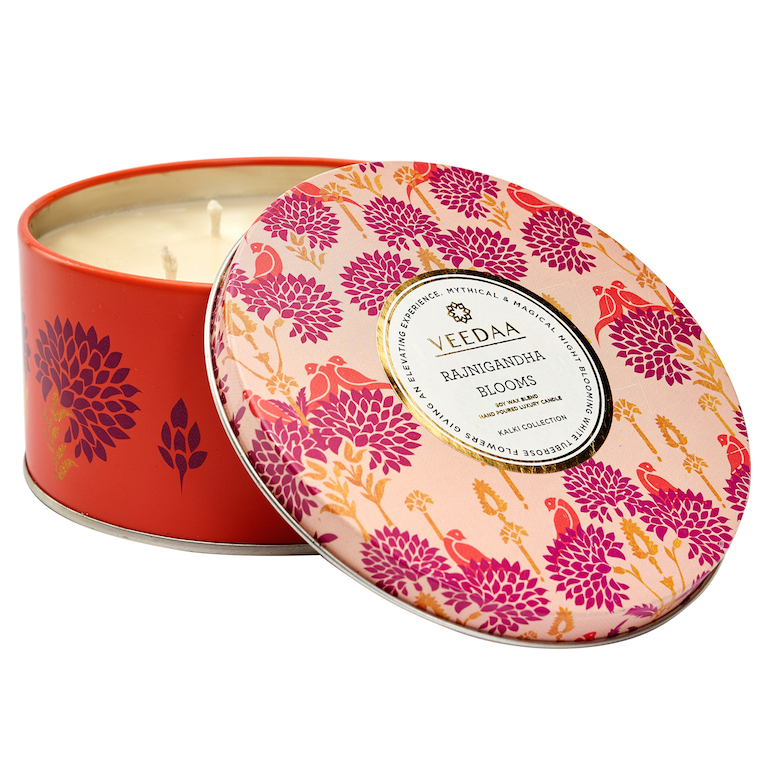 RAJNIGANDHA BLOOMS 3 WICK TIN SCENTED CANDLE Image 2