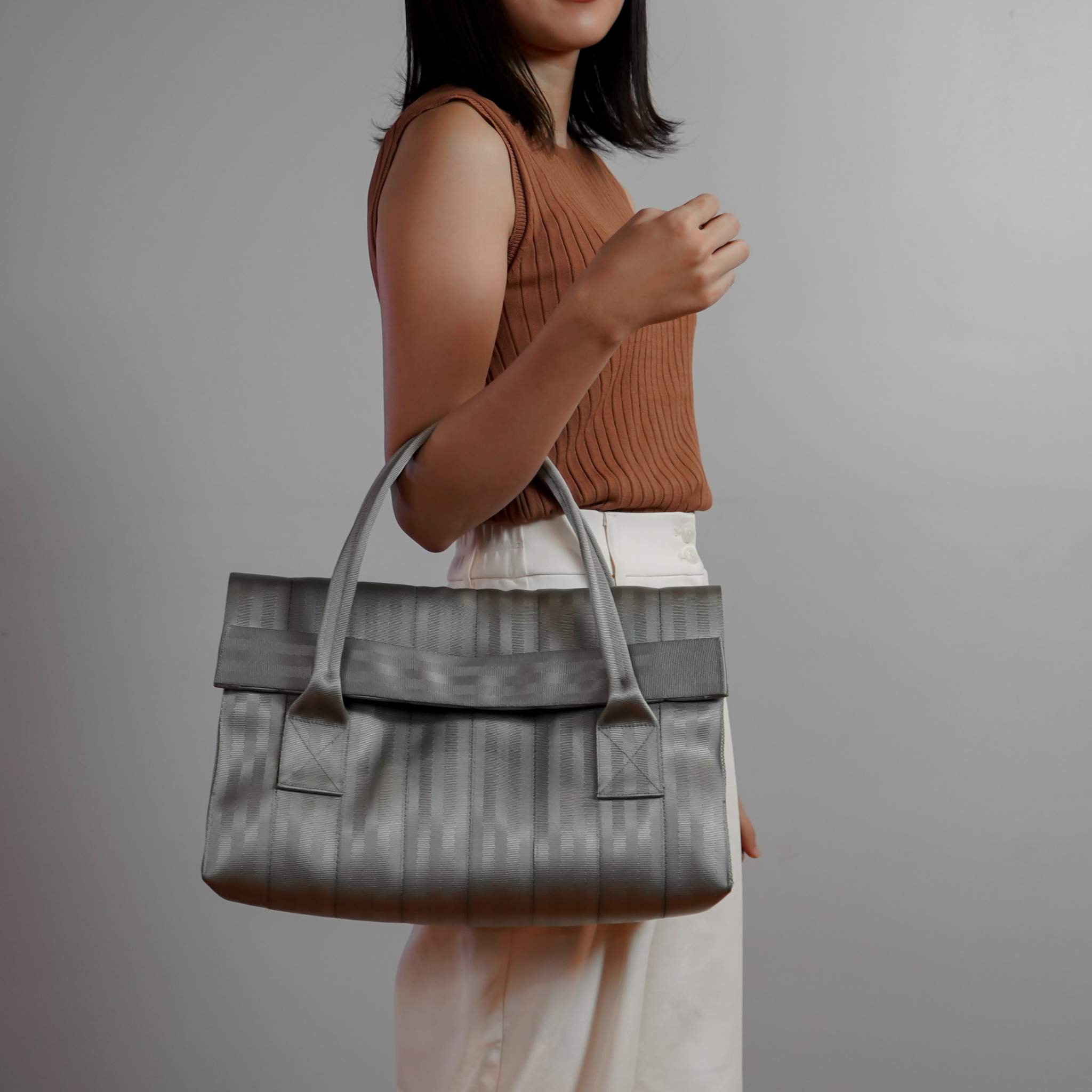 0719_Classic_Seat_Belt_Collection-Mawar_Sand_2048x2048_c5f7da47-db91-4f79-9ae6-91a574f9d965_2048x2048