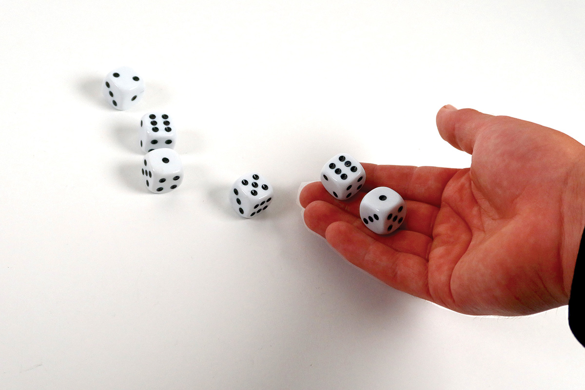 RT_Big_5_Dice_hands_LR