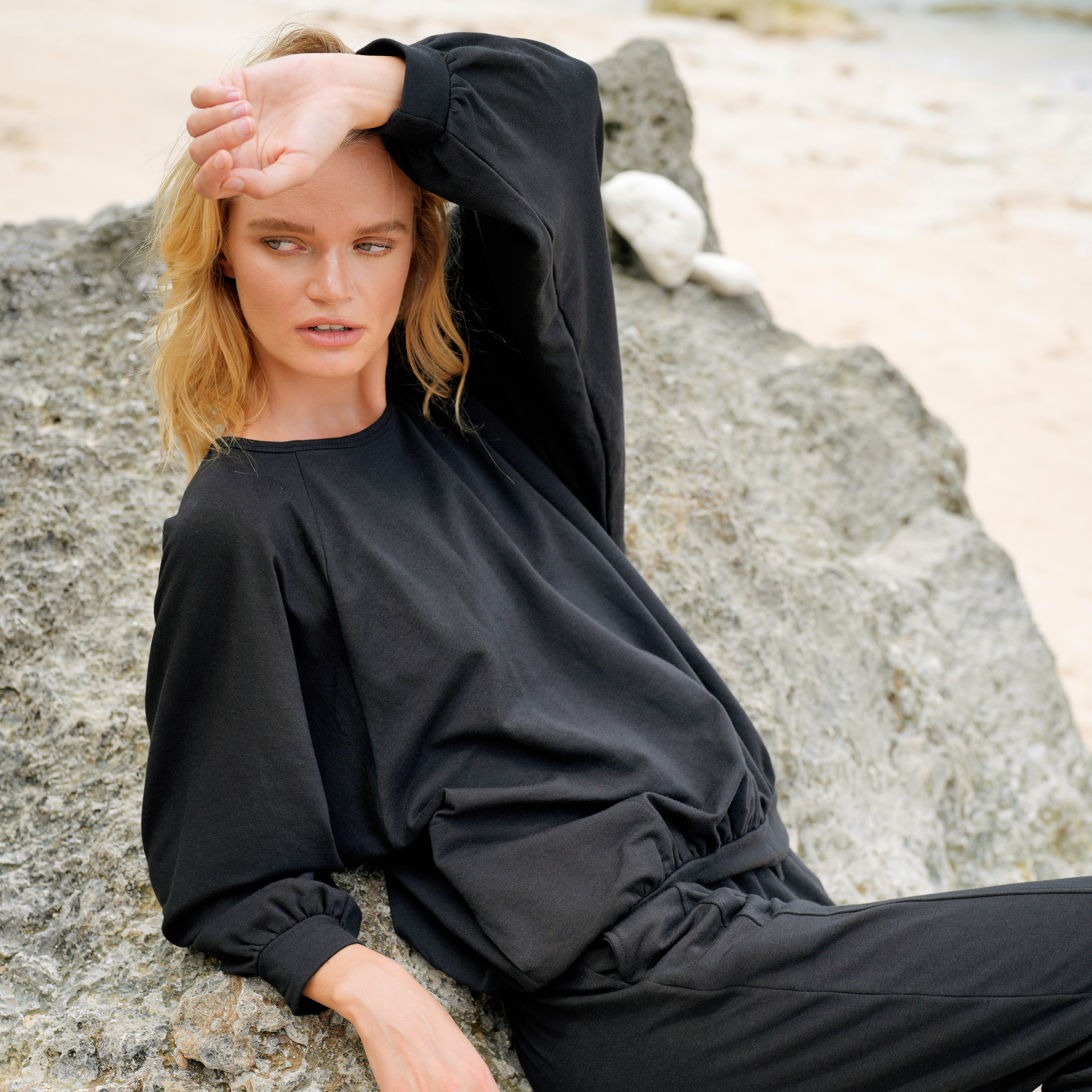 HALEY Sweaters - Black - 2 cropped Haley bamboo fleece sweaters