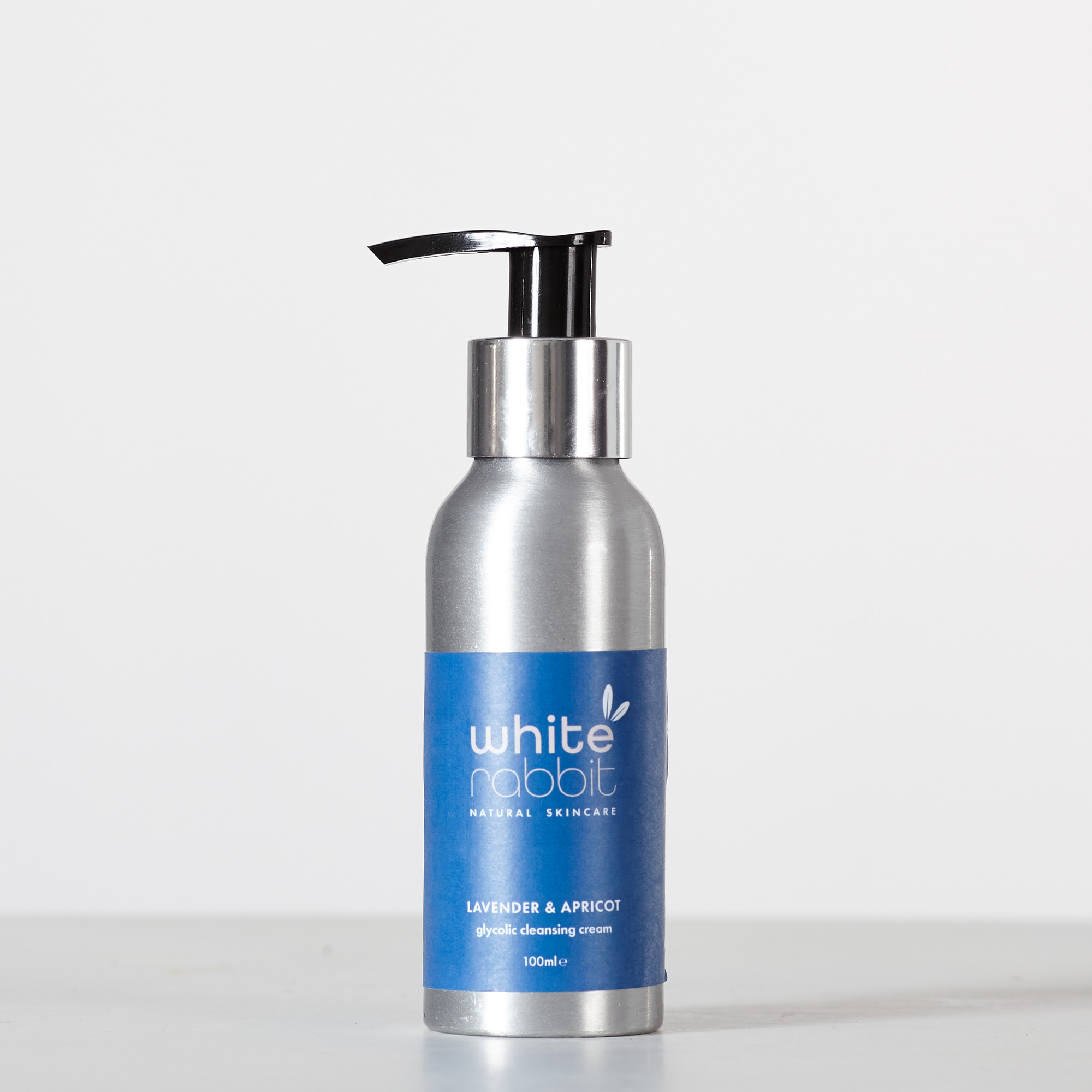 white rabbit skincare lavender & apricot glycolic cleanser 1