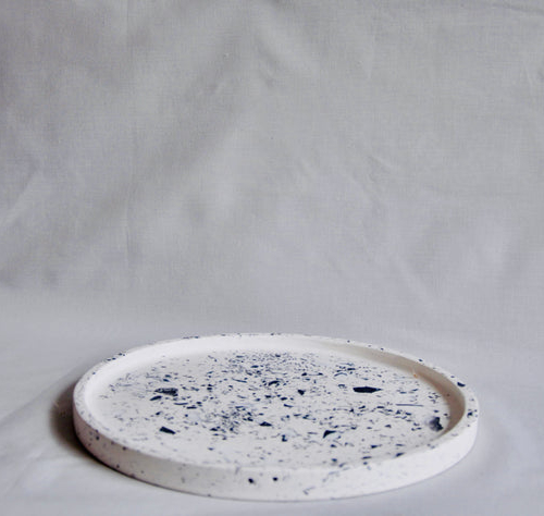mono tray | circle | 30cm