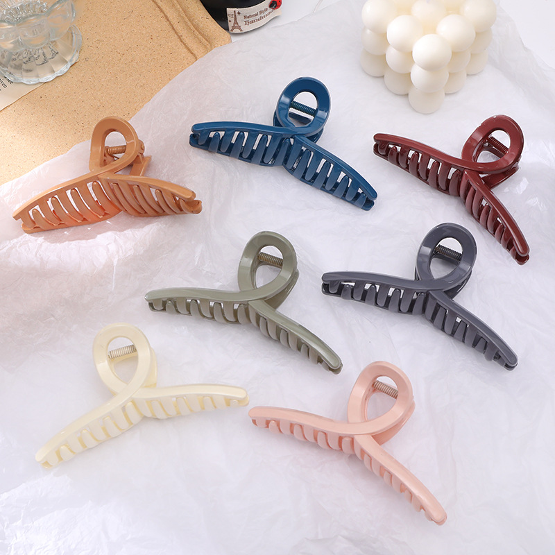 French knot clip (1)